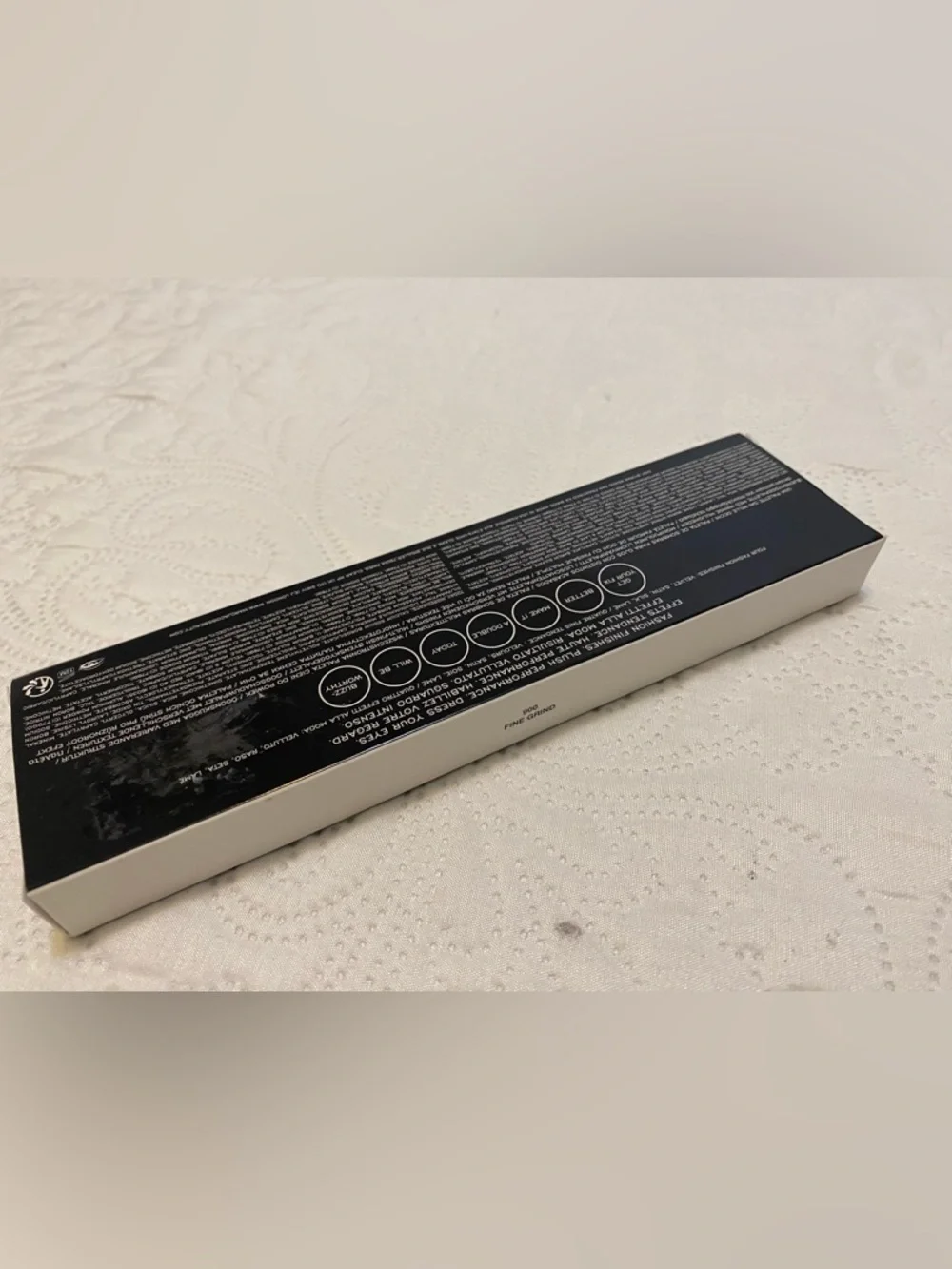 Marc Jacobs Eye-Conic Eyeshadow Palette — FINE GRIND 900
